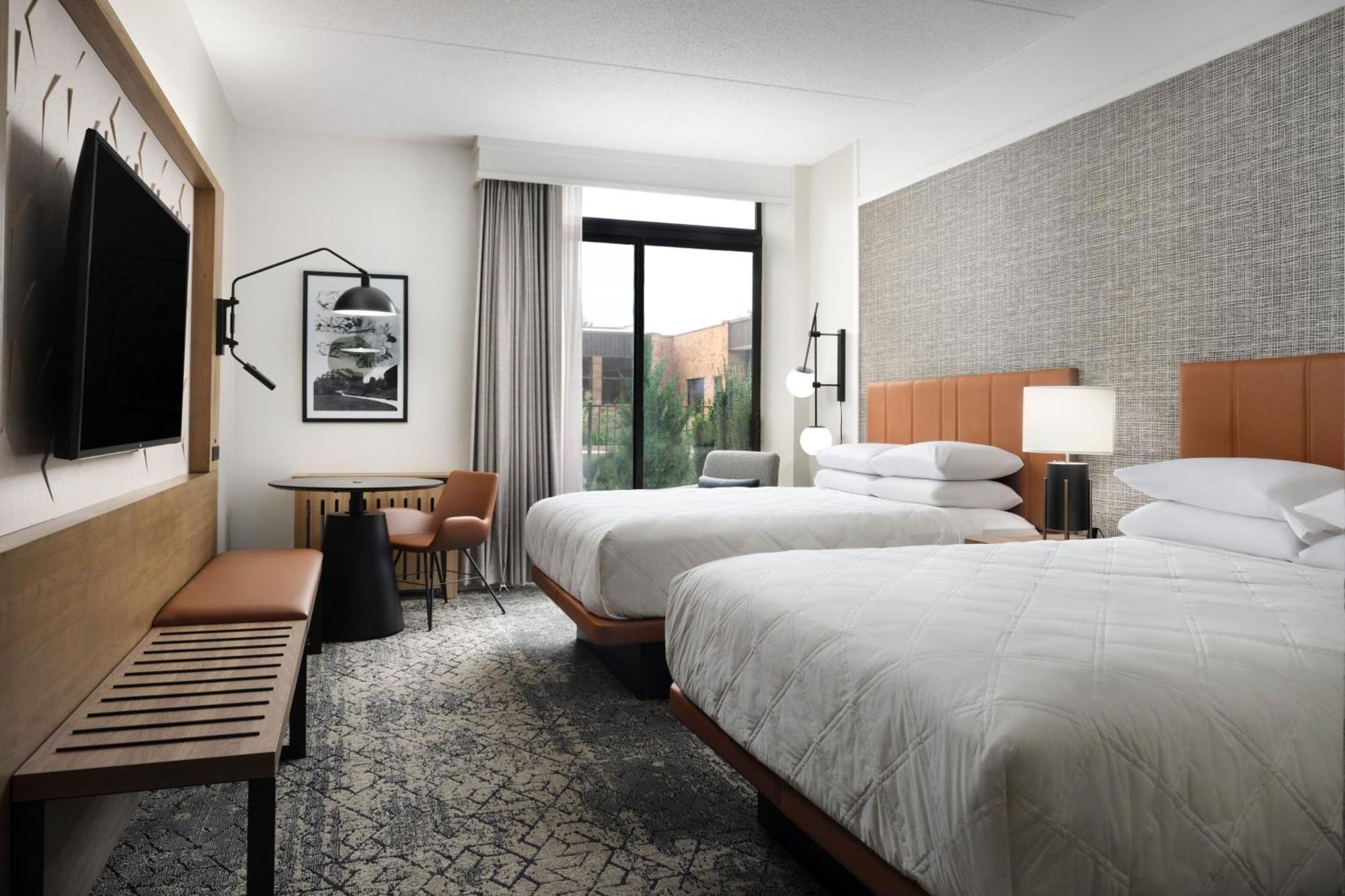Sheraton Grand Rapids Airport Hotel Cascade Eksteriør billede